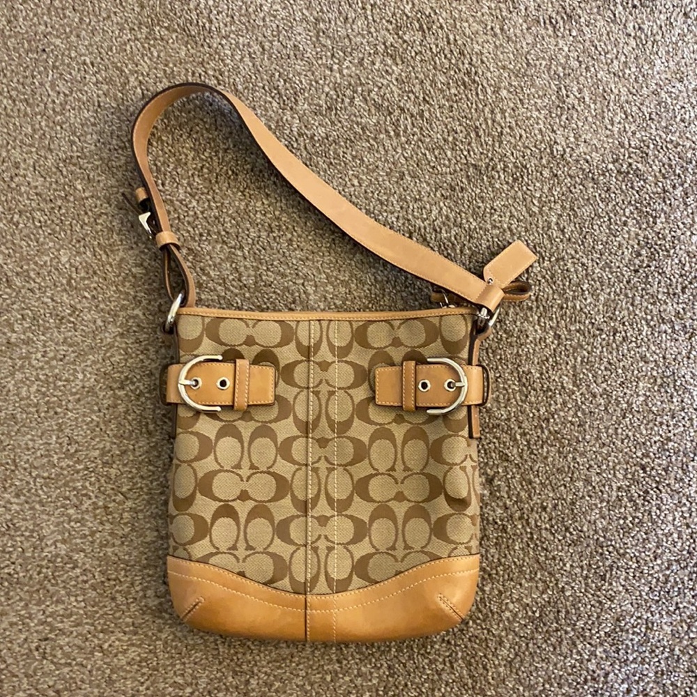 sold // coach bag